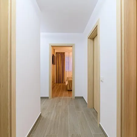 Lara's Apartment